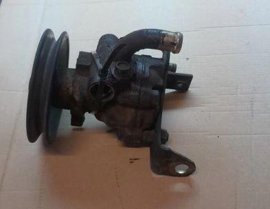 Suzuki Grand Vitara I 1998-2005 hatchback 2.0 16v petrol MT 94 kW 1999  Servočerpadlo, pumpa riadenia 470-03244