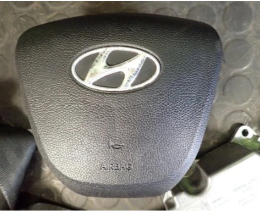 Hyundai I20 I 2008-2014 hatchback 1.2 16v petrol MT 62.5 kW 2014  Palubná doska
