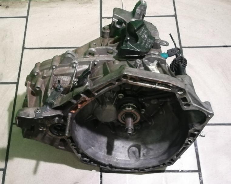 Renault Scenic III 2009-2016 hatchback 1.5 DCI diesel MT 81 kW 2010  Prevodovka manuálna TL4A054