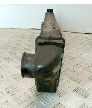 BMW 3 E36 1991-2000 sedan 1.7 TDS diesel MT 66 kW 1997  Intercooler (chladič nasávaného vzduchu) 2245512