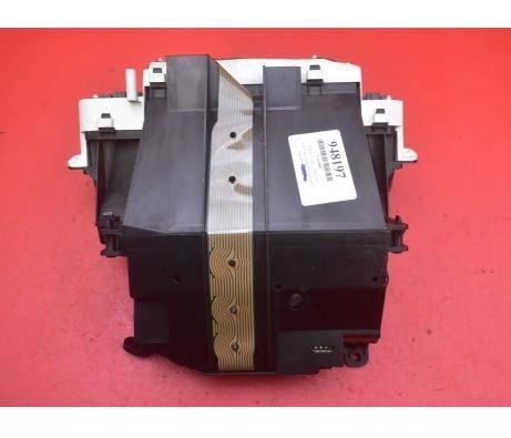 Toyota Yaris I 1999-2005 hatchback 1.0 16v petrol 50 kW 2001  Prístrojová doska 83800-52120