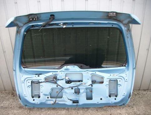 Mitsubishi Grandis hatchback 2.0 DID diesel MT 100 kW 2006  Kapota zadná (kufor)
