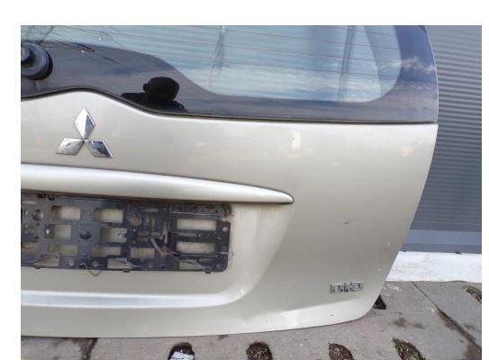 Mitsubishi Grandis hatchback 2.0 DID diesel MT 100 kW 2006  Kapota zadná (kufor)