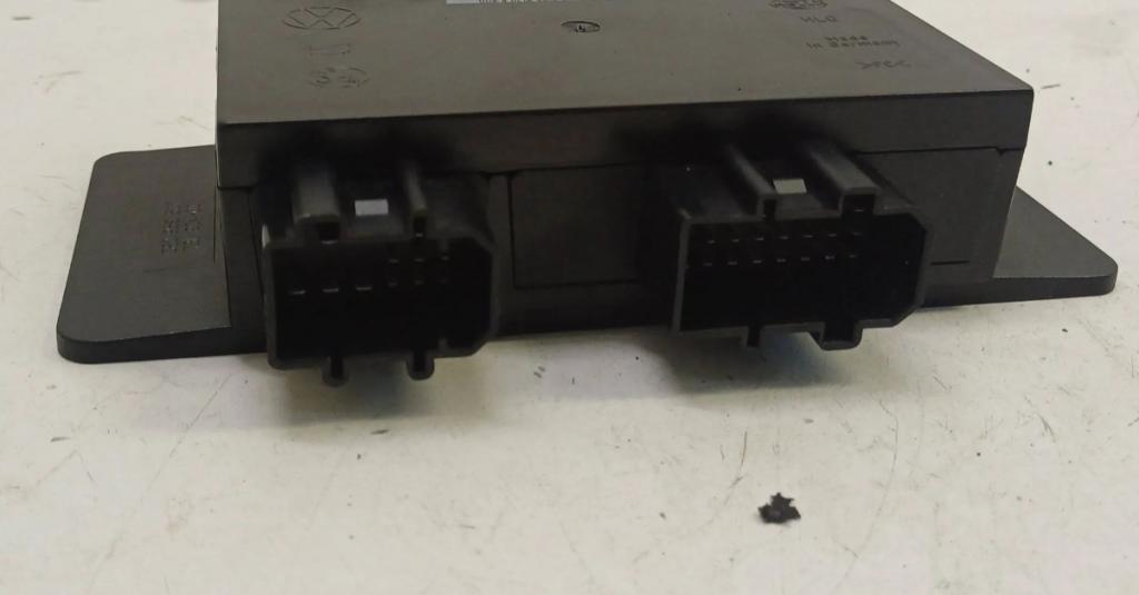 Volkswagen Passat B5 1995-2005 sedan 1.9 TDI diesel MT 81 kW 1999  Modul komfortu 1J0959799AJ