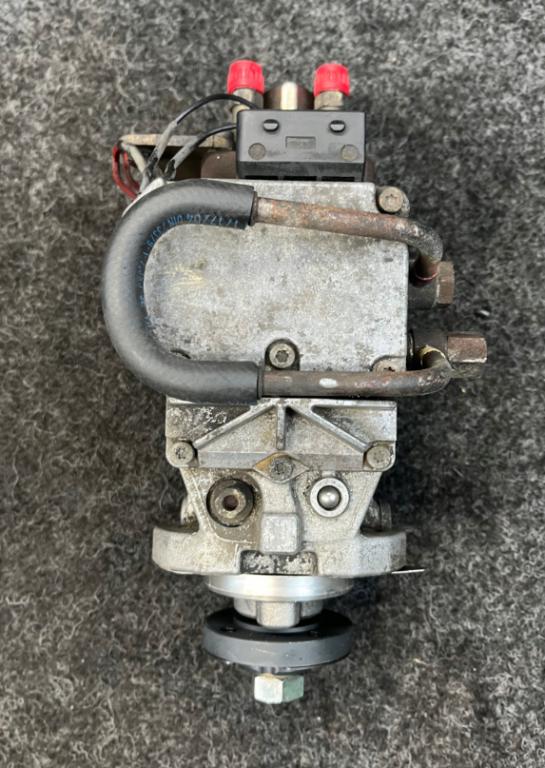 Ford Focus Mk1 1998-2004 hatchback 1.8 TDCI diesel MT 74 kW 2004  Vstrekovacie čerpadlo 0470004006 YS6Q9A543RD
