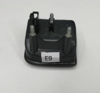 Seat Ibiza IV 6J 2008-2017 hatchback 1.6 TDI diesel MT 66 kW 2012  Zámok zadnej kapoty 6J4827565A