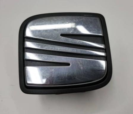 Seat Ibiza IV 6J 2008-2017 hatchback 1.6 TDI diesel MT 66 kW 2012  Zámok zadnej kapoty 6J4827565A