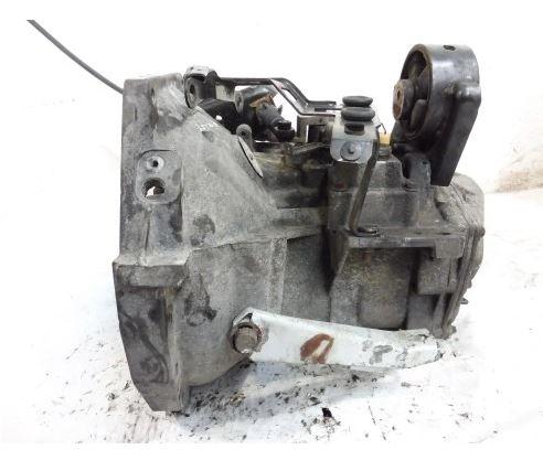Chrysler Voyager III 1995-2000 hatchback 2.5 TD diesel MT 85 kW 2000  Prevodovka 4641750