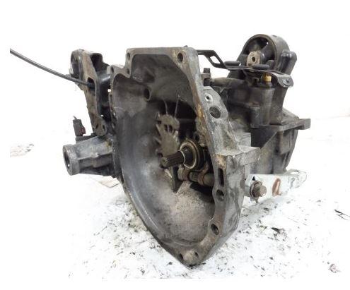 Chrysler Voyager III 1995-2000 hatchback 2.5 TD diesel MT 85 kW 2000  Prevodovka 4641750