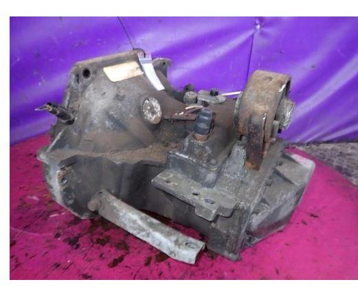 Chrysler Voyager III 1995-2000 hatchback 2.5 TD diesel MT 85 kW 1998  Prevodovka 4641750.A598