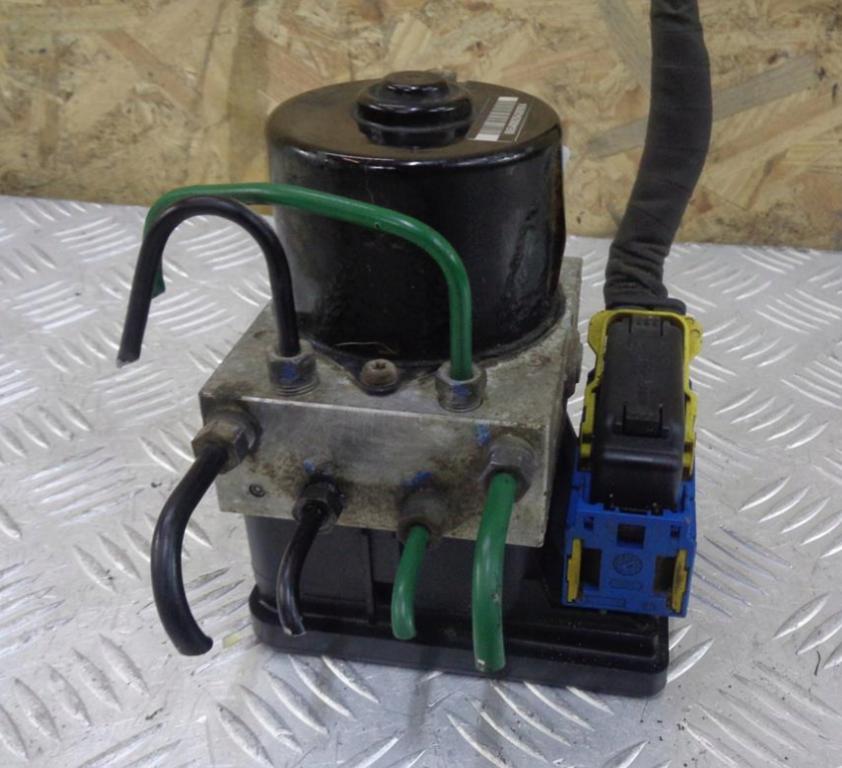 Renault Espace IV 2003-2014 hatchback 2.0 DCI diesel AT 127 kW 2009  Pumpa ABS 8200808145
