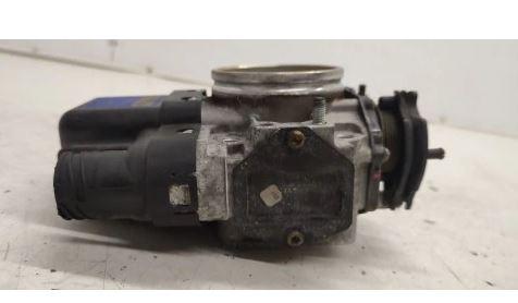BMW 3 E46 1998-2007 2.5 24v petrol M52/TU AT 125 kW 2000 Škrtiaca klapka 1433414