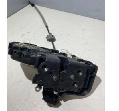 Volvo V70 III 2007-2016 combi 2.0 D diesel MT 100 kW 2008  Zámok dverí predný pravý 31253676 986909104