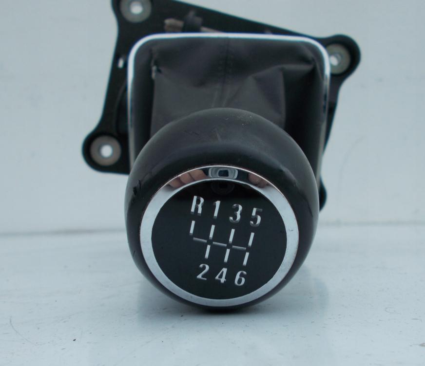 Opel Zafira B 2005-2014 hatchback 1.9 CDTI diesel MT 110 kW 2010  Rýchlostná páka (kulisa) 55351959