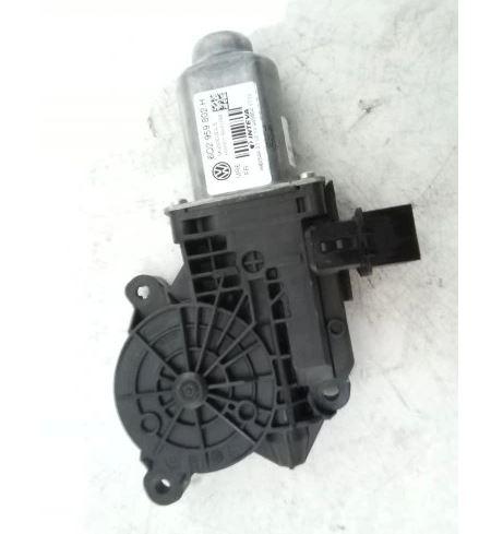 Skoda Fabia II 2007-2014 hatchback 1.4 TDI diesel MT 51 kW 2007  Motorček okien predný pravý 6Q2959802H