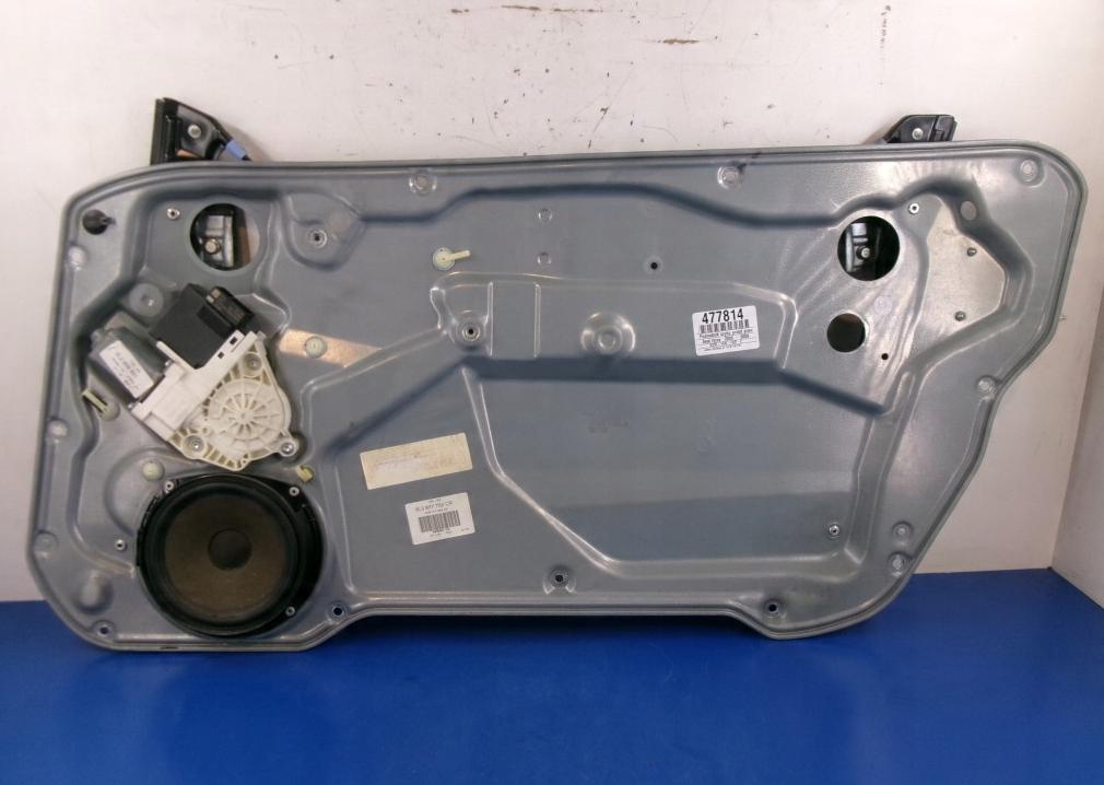 Seat Ibiza III 6L 2002-2008 hatchback 1.4 16v petrol MT 55 kW 2005  Mechanizmus sťahovania okna predný pravý 6L3837756AC 6L2959801