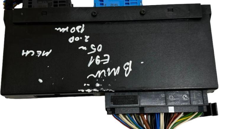 BMW 3 E90 2005-2013 sedan 2.0 diesel MT 120 kW 2006  Modul komfortu 6135698330701 10681810