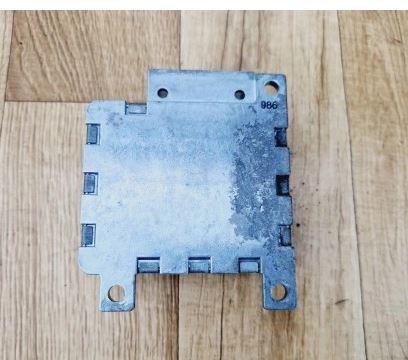 Audi A4 B5 1994-2001 sedan 1.6 petrol MT 74 kW 1999  Modul 8A0959655C 0285001038