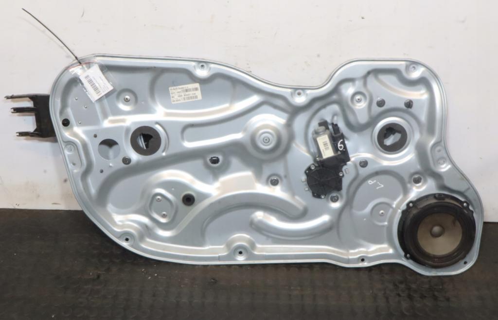 Kia Ceed I 2006-2012 hatchback 1.4 16v petrol MT 66 kW 2011  Mechanizmus sťahovania okna predný ľavý 82470-1H320