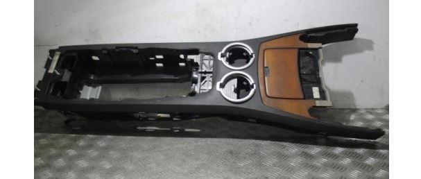 BMW 7 E65 2001-2008 sedan 3.0 D diesel AT 170 kW 2007  Stredový tunel