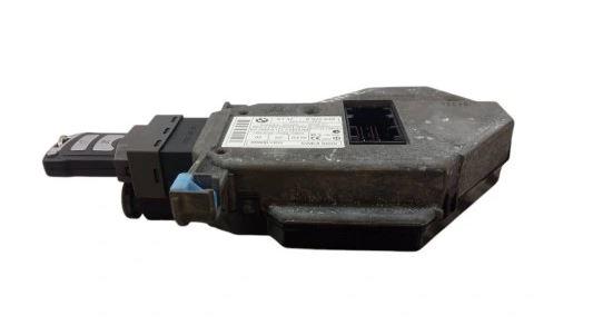 BMW 7 E65 2001-2008 sedan 4.4 V8 petrol AT 245 kW 2002  Spínacia skrinka 6922648
