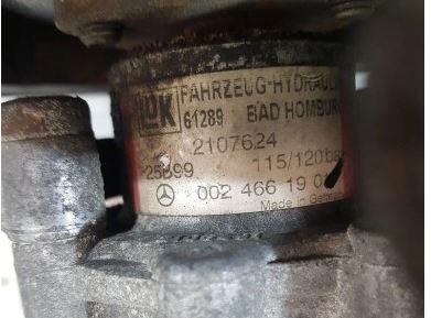 Mercedes E W210 1995-2002 combi 2.9 TD diesel AT 95 kW 1996  Servočerpadlo 0024661901