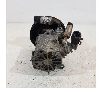 Mercedes E W210 1995-2002 combi 2.9 TD diesel AT 95 kW 1996  Servočerpadlo 0024661901