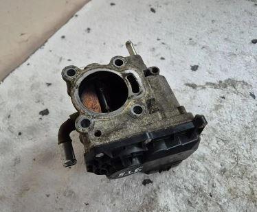 Suzuki SX4 I 2006-2014 hatchback 1.6 16v petrol MT 79 kW 2008  Škrtiaca klapka 79J0 3H14