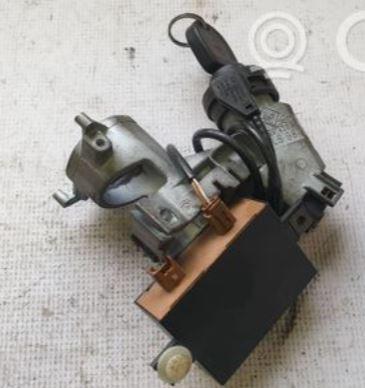 Volkswagen Transporter T4 1990-2003 1.9 TD diesel MT 50 kW 1996  Zámok 701905851
