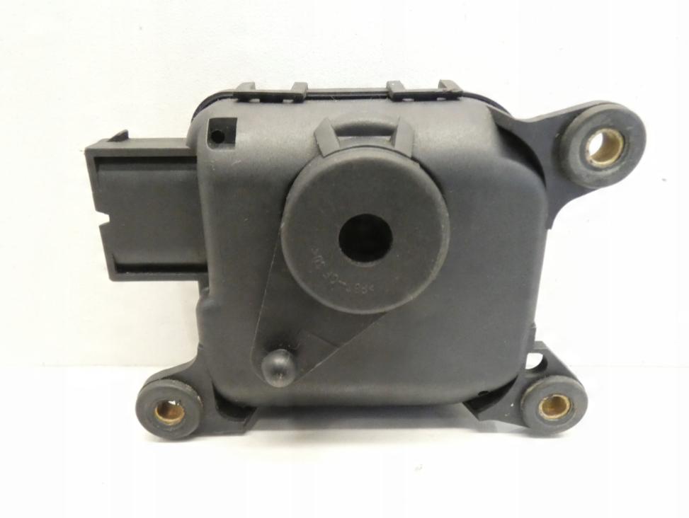 Opel Zafira A 1999-2005 hatchback 1.6 16v petrol MT 74 kW 2002  Motorček kúrenia 0132801134