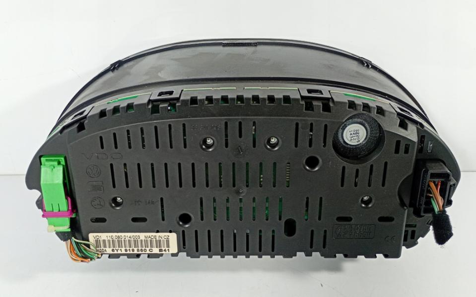 Skoda Fabia I 1999-2007 hatchback 1.4 petrol MT 44 kW 2002  Prístrojová doska 6Y1919860C