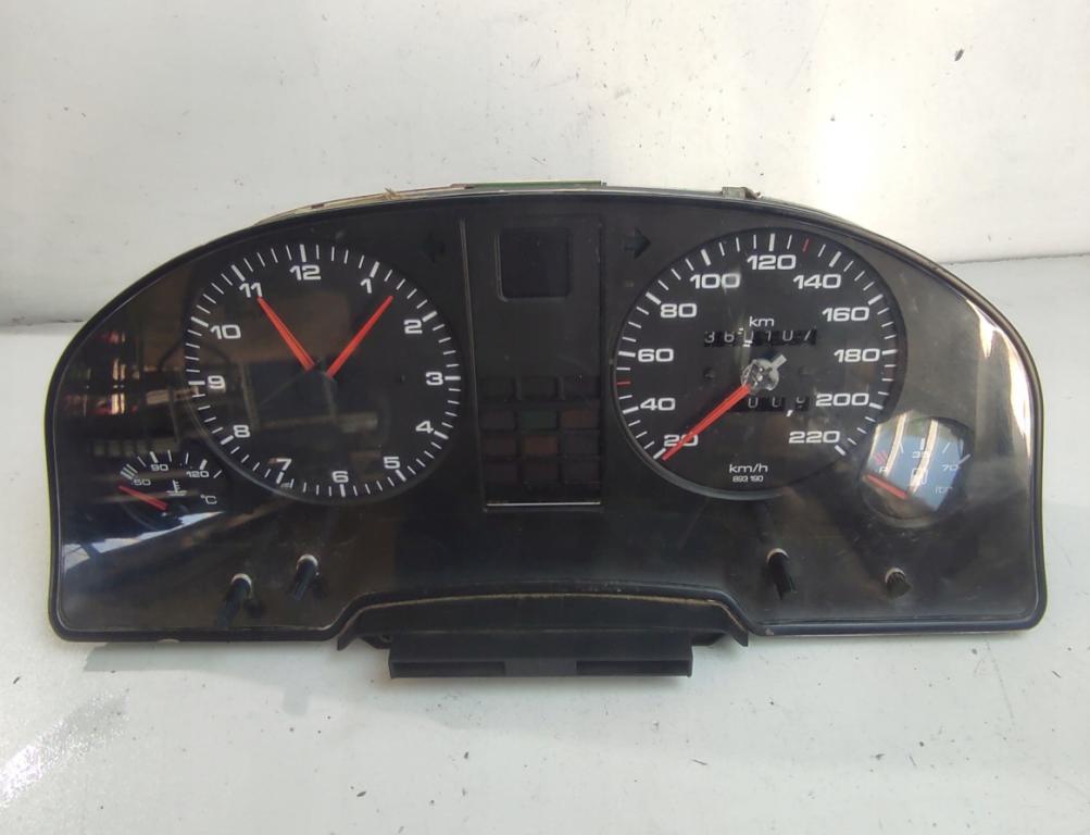 Audi 80 B3 1986-1991  Prístrojová doska 893919033BA