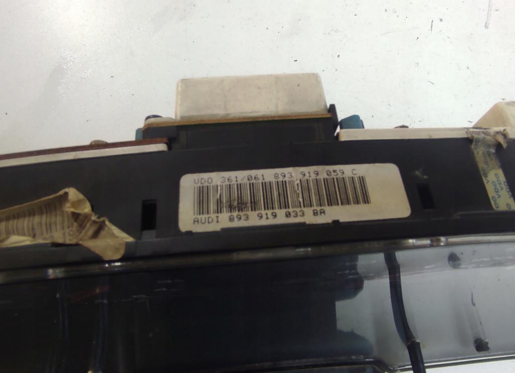 Audi 80 B3 1986-1991  Prístrojová doska 893919033BA