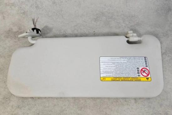 Mazda 3 II BL 2008-2013 sedan 1.6 CITD diesel MT 80 kW 2010  Slnečná clona pravá