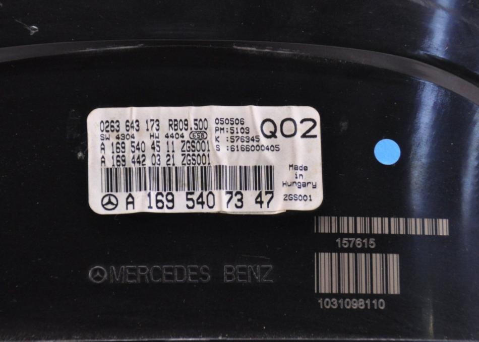 Mercedes B W245 2005-2011 hatchback 1.7 petrol AT 85 kW 2005  Prístrojová doska A1695407347