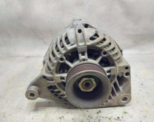 Audi A4 B5 1994-2001 sedan 1.8 20v petrol 92 kW 1996  Alternátor