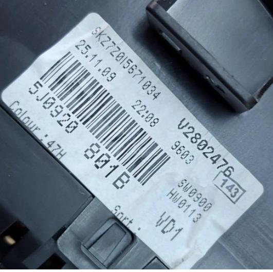 Skoda Fabia II 2007-2014 hatchback 1.4 16v petrol MT 63 kW 2008  Prístrojová doska 5J0920801B
