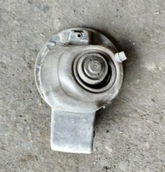 Seat Ibiza III 6L 2002-2008 hatchback 1.4 petrol MT 55 kW 2005  Dvierka nádrže paliva 