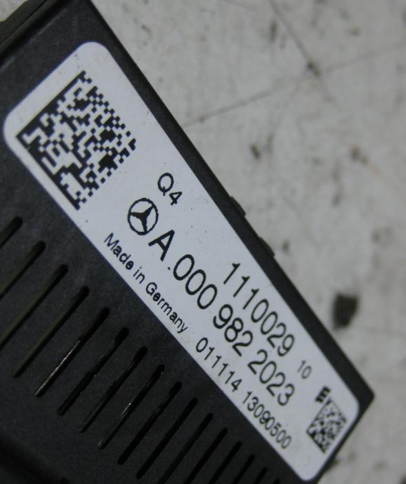 Mercedes C W204 2007-2014 sedan 2.2 CDI diesel AT 125 kW 2007  Modul napätia akumulátora A0009822023