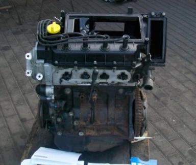 Renault Clio II 1998-2012 hatchback 1.2 16v petrol MT 55 kW 2006  Motor benzín  D4F A702