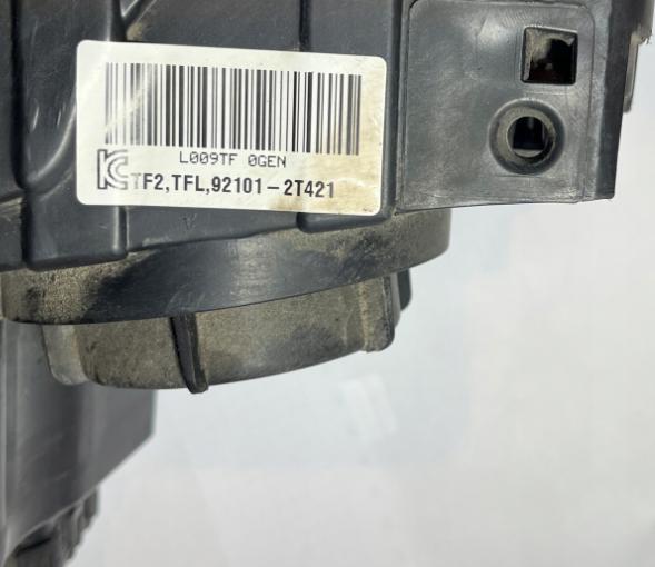 Kia Optima III 2010-2015 sedan 1.7 CRDI diesel MT 100 kW 2012  Svetlo predné ľavé 92101-2T421