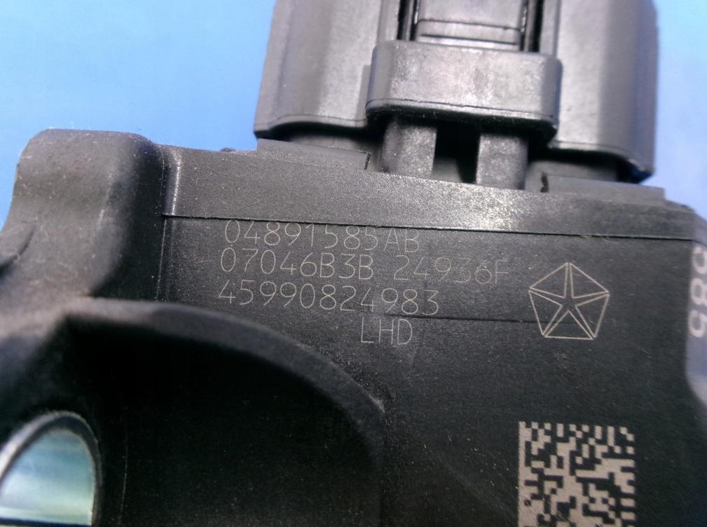 Jeep Compass I 2006-2016 hatchback 2.4 16v petrol AT 125 kW 2015  Potenciometer plynového pedálu 04891585AB