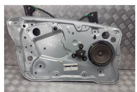 Skoda Fabia I 1999-2007 sedan 1.8 TSI petrol MT 118 kW 2009  Mechanizmus sťahovania okna predný ľavý 6Y1837751A