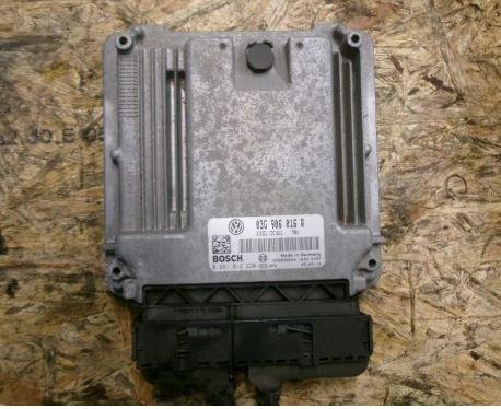 Volkswagen Golf V 2003-2009 combi 1.9 TDI diesel MT 77 kW 2008  Riadiaca jednotka 03G906016R