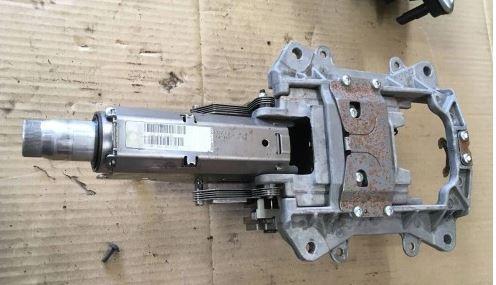 Volkswagen Touareg I 2002-2010 hatchback 5.0 TDI diesel AT 230 kW 2006  Blokáda (zámok) volantu 4E0905852E