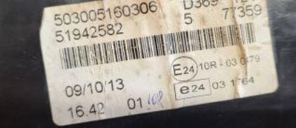 Fiat Doblo II 2010- hatchback 1.3 JTD diesel MT 66 kW 2012 Prístrojová doska 51942582 503005160306