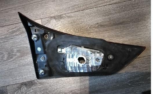 Toyota Auris II 2012-2018 hatchback 1.4 D4D diesel 66 kW 2014  Svetlo zadné pravé 02-354