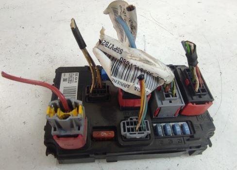 Peugeot 407 combi 2.0 HDI diesel MT 100 kW 2004  Modul 9656148180 S120017001H
