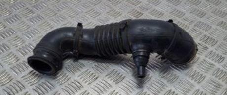 Toyota Rav4 II 2000-2005 hatchback 2.0 D4D diesel MT 85 kW 2004  Hadica chladenia vzduchu 1788027060 1788127090