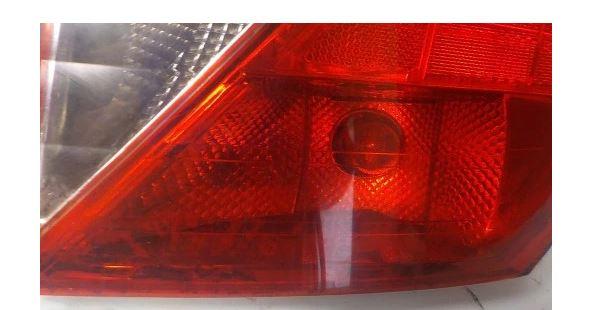 Honda Fr-v hatchback 1.7 16v petrol MT 92 kW 2006  Svetlo zadné pravé 572457